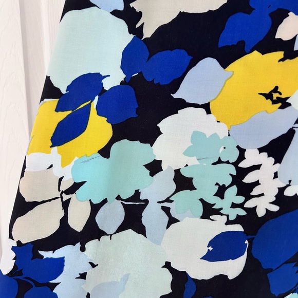 GAP Floral Sleeveless Dress - Picture 9 of 9